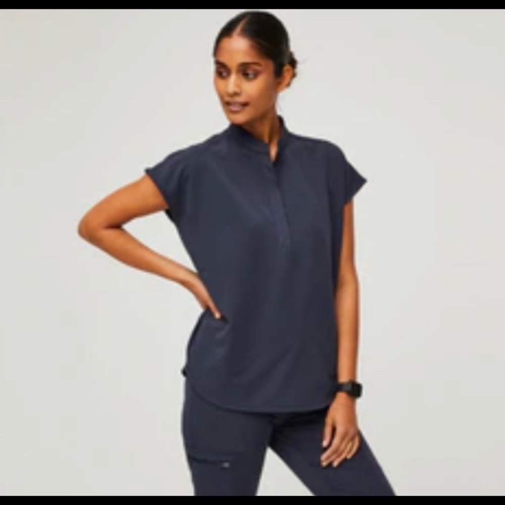 NWT SCRUB FIGS SET